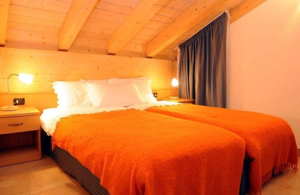 Chalet Tea Da Bondi Livigno Exterior foto
